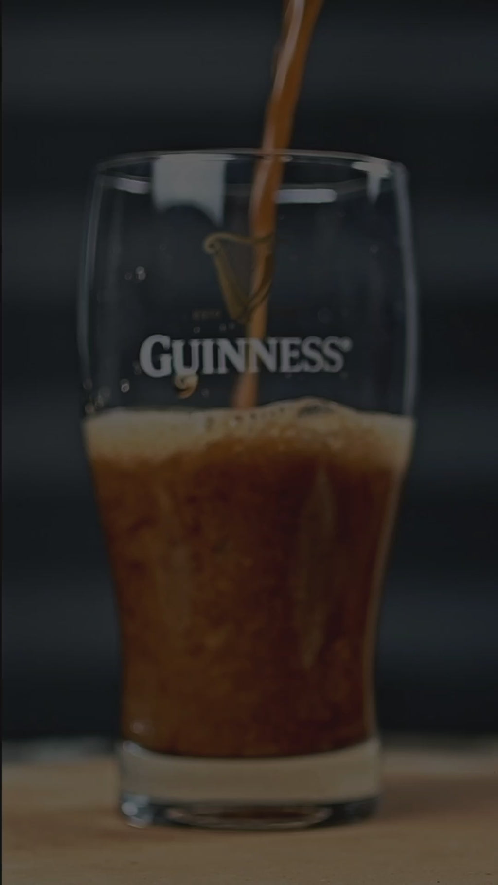 ☘️ Pinta Guinness Original 20oz (568ml) – Edición Imperial + Caja de Regalo 🇮🇪